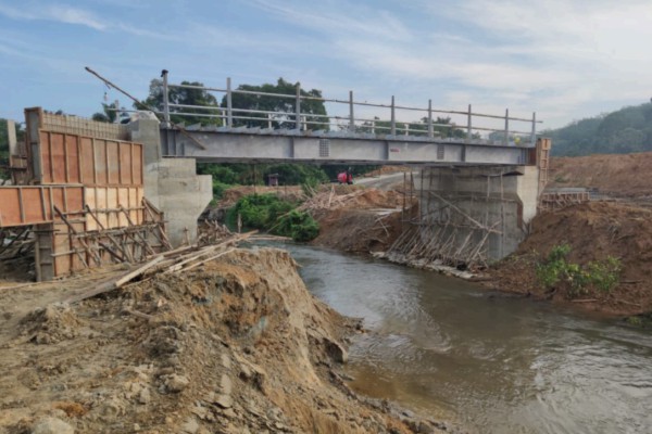 Installation Of The Indragiri Hilir Bridge – Riau Installation Of The Indragiri Hilir Bridge – Riau